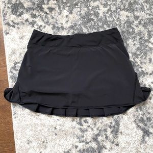 Lululemon short with pleated skirt